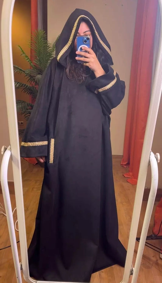 Winter Isdal Abaya